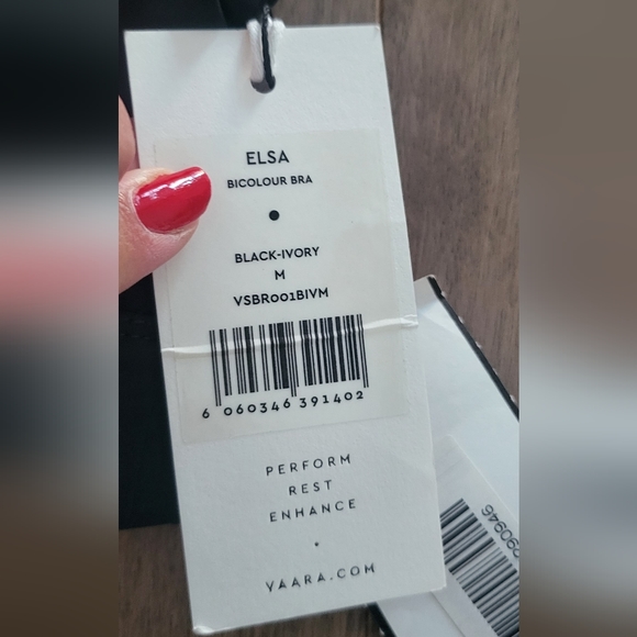 VAARA - Bicolor Top - Picture 4 of 7